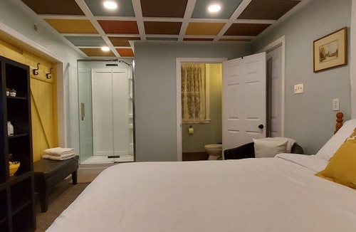 Palmerston Apartment | Garden Room in rural Palmerston!