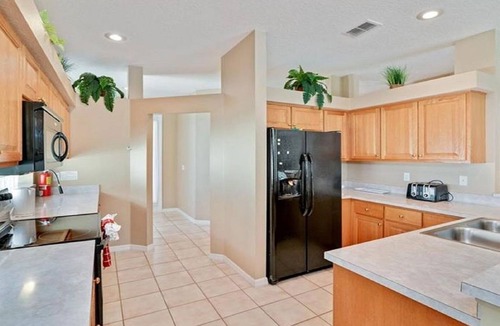 Sunset Lakes Villa | Gated Luxury Villa with Pool-Game Room Near Disney World