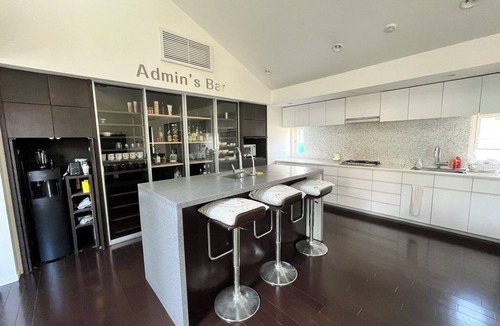 Setagaya House | Genuine suburban Tokyo living in modern big house. 10 mins by train to Shinjuku!