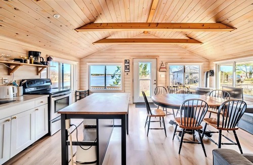 Carling Cabin | Georgian Bay Lakeview Cottage - Rockwood #5