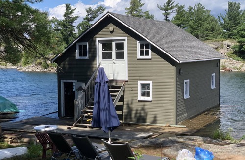 The Archipelago Cottage | Georgian Bay Private island, unique authentic log cabin