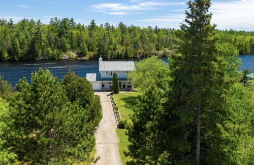 Unorganized Centre Parry Sound Villa | Georgian Bay Riverside Retreat