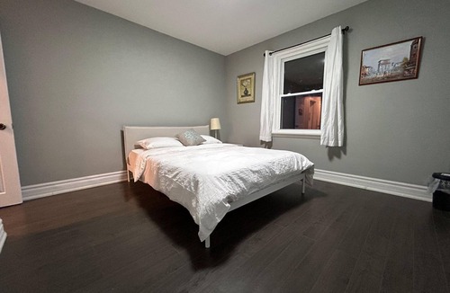 Sutton Cottage | Georgina Waterfront Cottage w/ game room