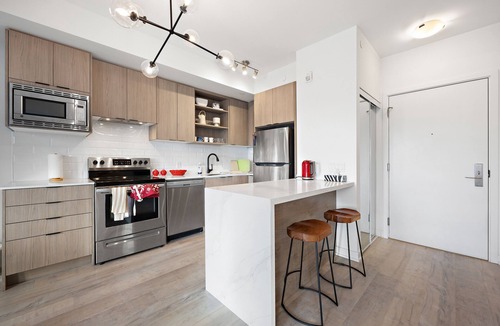 Downsview Condo | Getaway at Downsview Park- 2 BDR + 2.5 Bath
