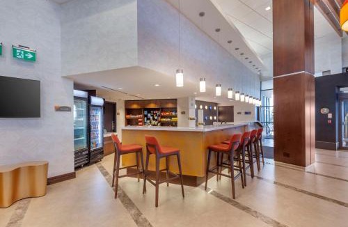 Gateway Hotel | GLō Best Western Mississauga Corporate Centre