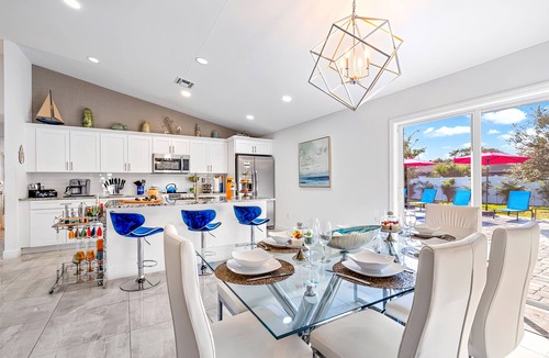 Delray Beach House | Glamorous New Built Heated Pool Home, Tiki Hut, Huge Patio, Air Hockey Near Ave