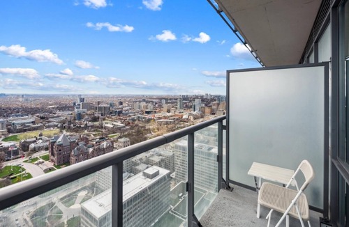 Bay Cloverhill Condo | GLOBALSTAY. 3 BR Enchanting Panoramas Lake Ontario