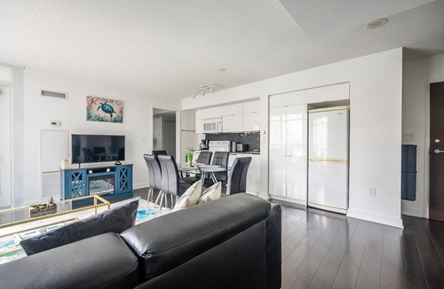 CityPlace Condo | GLOBALSTAY. Aquamarine 2bd 2bath Apartment with Balcony