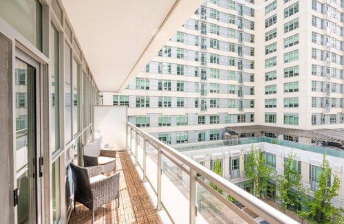 Mount Pleasant West Condo | GLOBALSTAY. Modern Apartments 2BR 2BA Lillian St