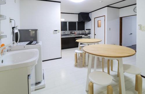 Minamiizu Apartment | GLOCE 南伊豆アウトドアベースキャンプ（ゲストハウス）