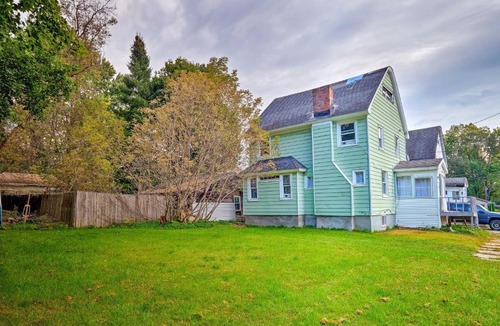 Gloversville Apartment | Gloversville Apartment with Fireplace and Essentials!