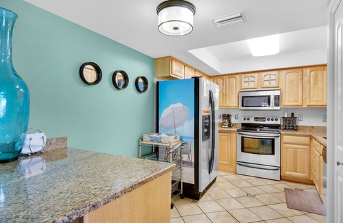 Pensacola Beach Condo | 🌊Gorgeous 2BR,Beachfront|Regency Towers 702 West🌊