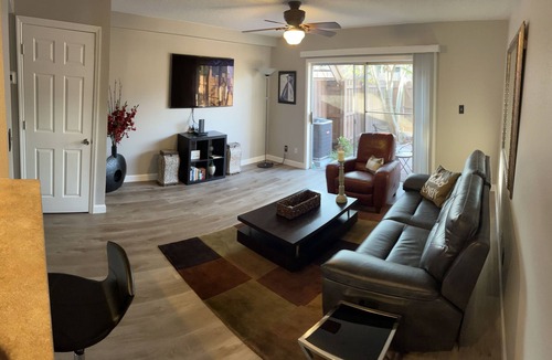 Casselberry House | Gorgeous Lake Howell Townhouse