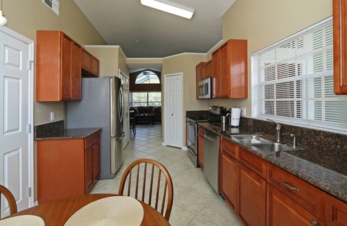 Kissimmee House | GORGEOUS POOL HOME IN QUIET TRANQUIL SETTING CLOSE TO ATTRACTIONS & OUTLETS