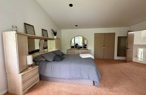 Grove City House | Gorgeous Rural Escape on 14 Acres with Pond