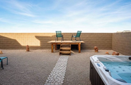 Henderson House | Gorgeous Strip View House with Telescope and Hot Tub
