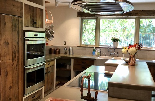 Bearsville House | Gorgeous Tuscan inspired private oasis, Heated pool, 5 min to Woodstock