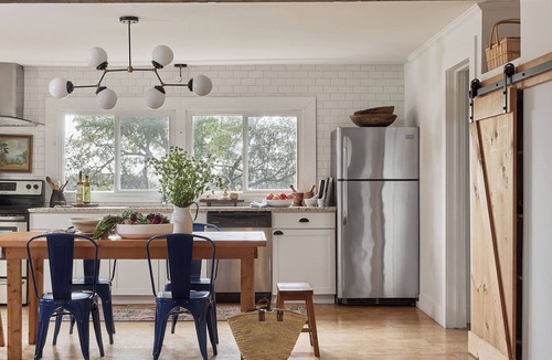 Waupoos House | Gran Roble - A Charming Countryside Retreat