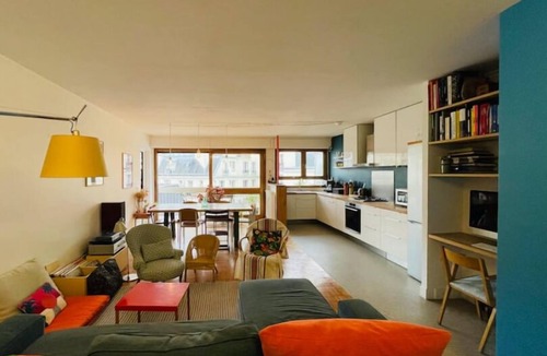 Pere Lachaise Apartment | Grand Appartement au Calme à Ménilmontant