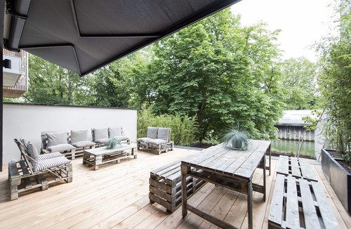 Issy-les-Moulineaux House | Grand Design on Ile Saint Germain, by Veeve