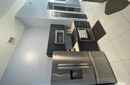 Westbury House | Grand Family Superior 4BD House Near Disney Parks