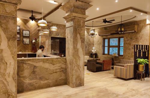 Fort Hotel | Grand Hotel Mumbai - Ballard Estate, Fort