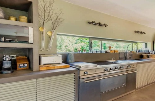 Neuilly-sur-Seine Apartment | Grand Luxury in Neuilly with Riverside Greenery Views of Île de Puteaux