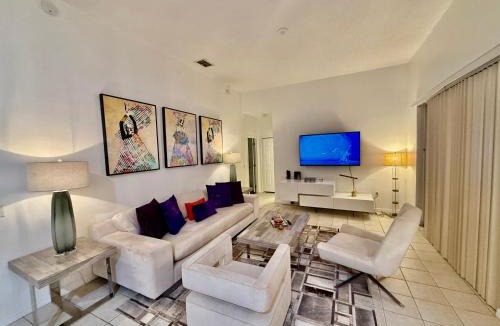 Sandy Ridge House | Grand Panoramic 4BR Pool Home Near Disney World