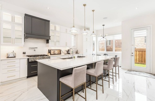 Watertown House | Grand Villa near Burlington