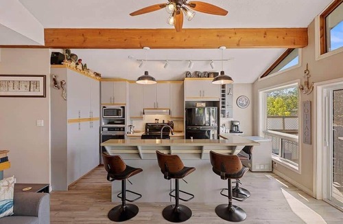 Port McNicoll House | Grandview Beach Retreat - an incredible beachfront is waiting for you!
