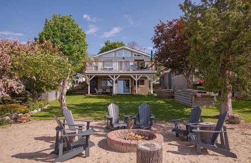 Port McNicoll House | Grandview Beach Retreat - an incredible beachfront is waiting for you!