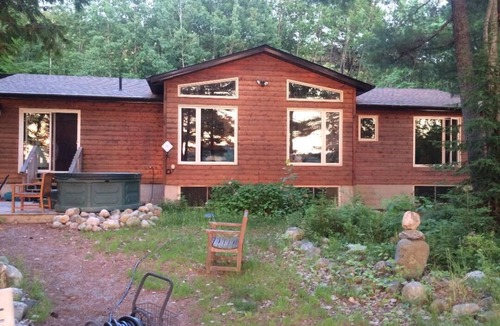 Baysville Cottage | Grandview Lake cottage, July and or AugustnPrivate luxury 500 feet waterfront