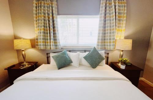 Lauderdale-by-the-Sea Apartment | Great Escape Apartments By Lowkl
