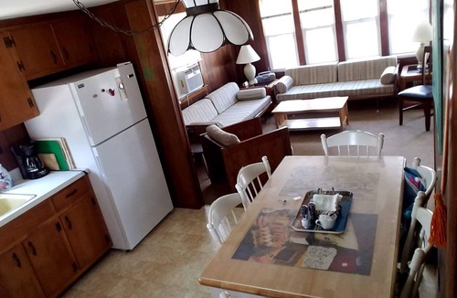 South Beach Haven House | Great Family Location Just 2 Houses From The Beach ~ Clean ~ Quiet ~ Affordable