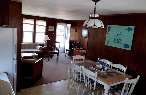 South Beach Haven House | Great Family Location Just 2 Houses From The Beach ~ Clean ~ Quiet ~ Affordable