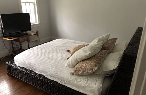 Long Beach House | Great House in Long Beach 3 Blocks from Beach Winter and Summer Rental 3Br/2.5