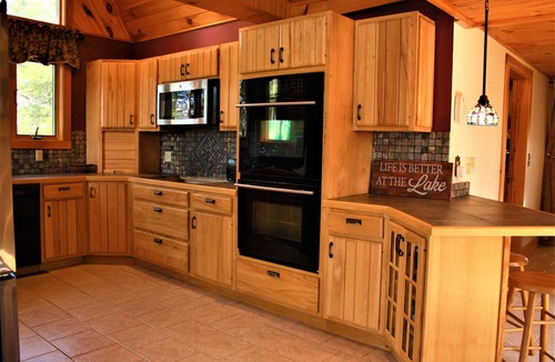 Day House | Great Sacandaga Lakefront Home with 100 feet of deep water access