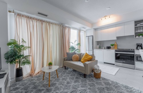 Fletchers Creek South Apartment | Great Stay | Modern New Studio Retreat | Brampton