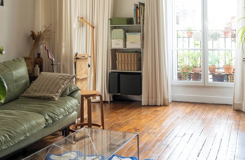 Quartier de la Chapelle Apartment | Green&artsy near Cnal