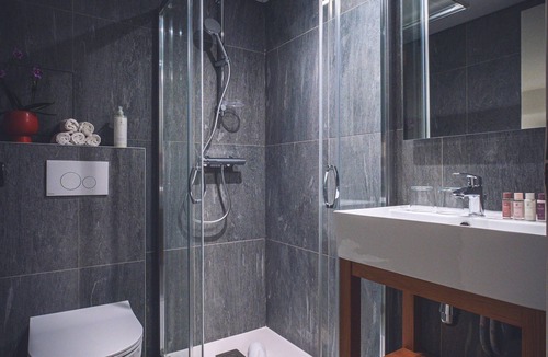 Combat Hotel | GREEN PARK HOTEL PARIS
