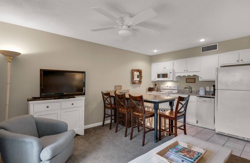Miramar Beach House | Ground floor, Across from the Beach, Free Beach Service, Pool