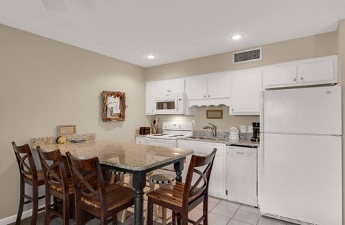 Miramar Beach House | Ground floor, Across from the Beach, Free Beach Service, Pool