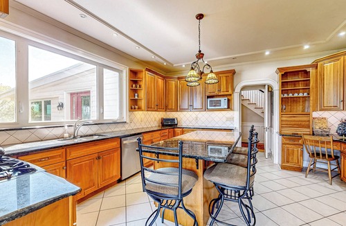 Rotterdam Junction House | Group Getaway on Working Farm! Near Saratoga