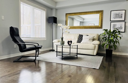 Guelph House | Guelph best location!