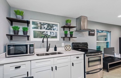 Safety Harbor House | Guest House in Clearwater w/acces to Shared Swimming Pool (GH3)