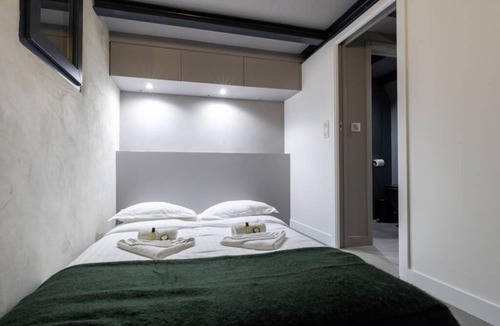 Palais-Royal Apartment | GuestReady - Cozy Souplex in front of Palais Royal