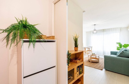 Rosny-sous-Bois Apartment | GuestReady - Elevated Elegance with City Views