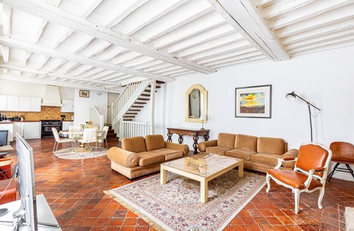 Prince–Marmottan House | GuestReady - Warm stay with a terrace in Boulogne