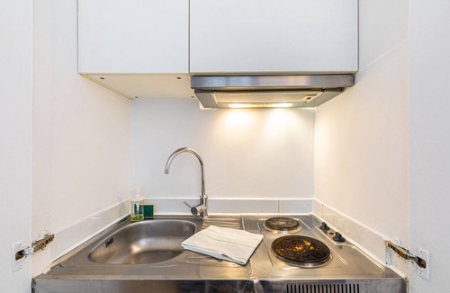 Auteuil Apartment | GuestReady - L'Petite Maison Rouge