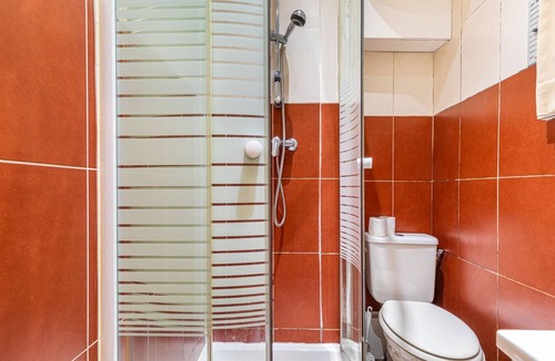 Auteuil Apartment | GuestReady - L'Petite Maison Rouge